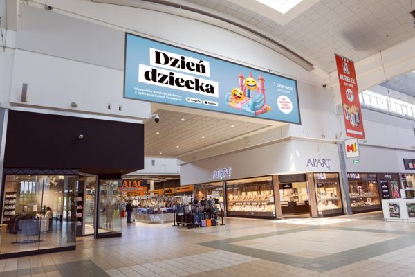 Powierzchnia reklamowa o wymiarach 9x3m i 27m2 znajdująca się przy ATAC, Apart i Vistula.